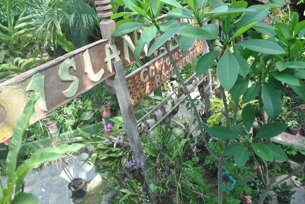 Islandfront Cottages And Restaurant El Nido Exterior photo