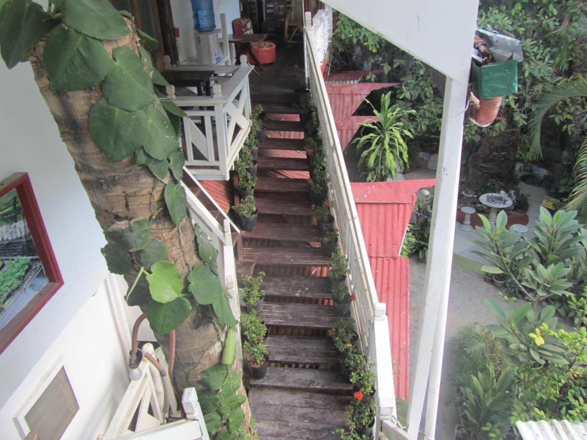 Islandfront Cottages And Restaurant El Nido Exterior photo
